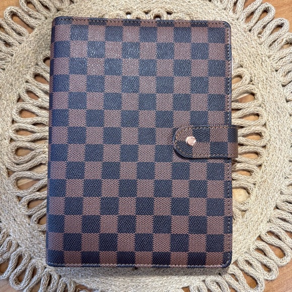 Checkered Brown and Black A5 Planner Binder - Picture 4 of 12